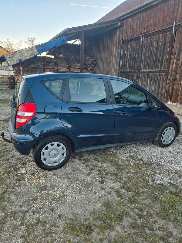 Gebraucht Mercedes A180 115 PS (84 kW) 2005 Blau Kleinwagen