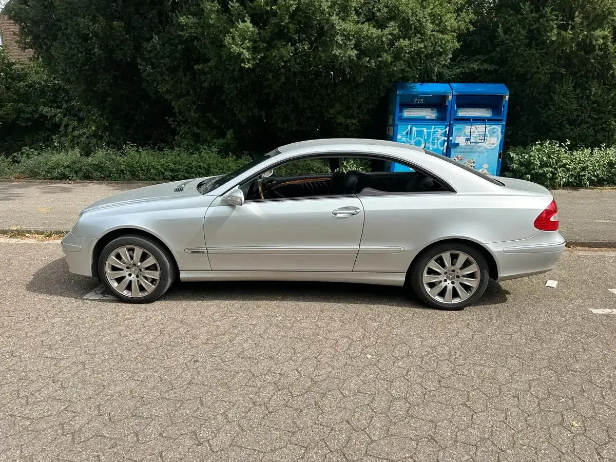 Gebraucht Mercedes CLK350 276 PS (202 kW) 2005 Silber Coupé