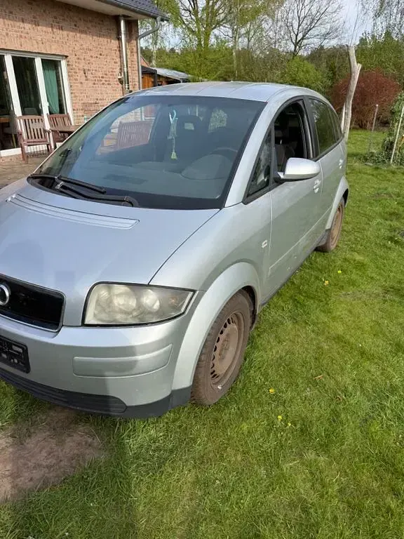 Gebraucht Audi A2 75 PS (55 kW) 2002 Silber Kleinwagen