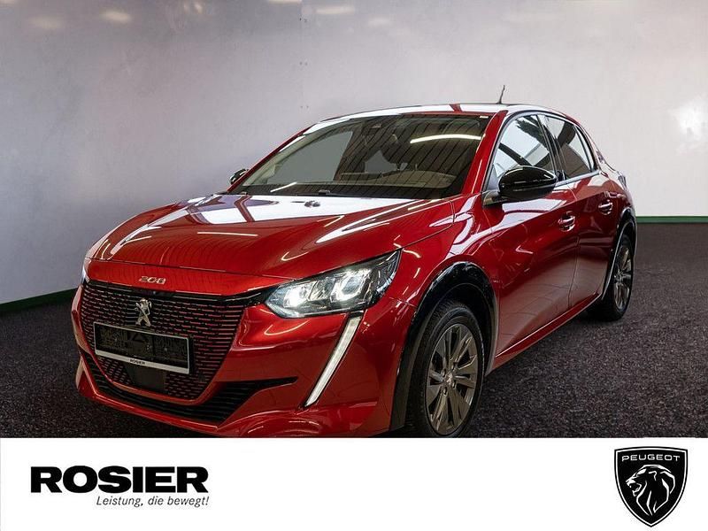 Rot Gebraucht 2023 Peugeot e-208 Allure+ Kleinwagen | 20.770 € (Fairer Preis) - Bild 1/4