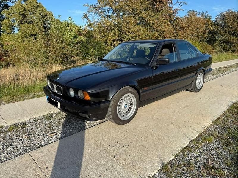 Second-hand BMW 525 Performance 192 CP (141 kW) 1994 Negru Berlinǎ