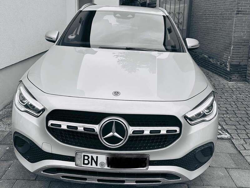 Silber Gebraucht 2020 Mercedes GLA200 SUV | 24.700 € (Fairer Preis) - Bild 1/4
