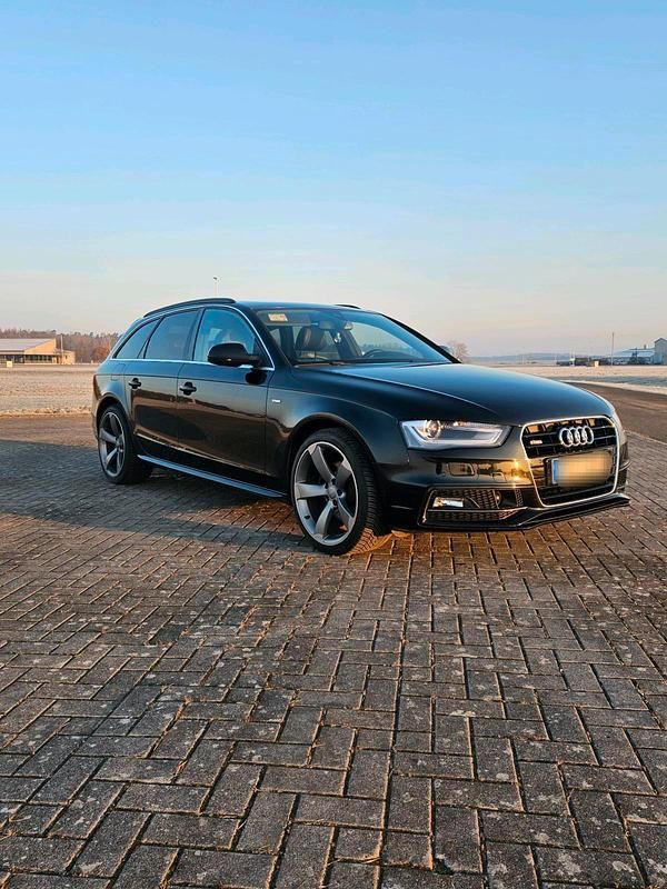 Gebraucht Audi A4 S-Line 150 PS (110 kW) 2015 Schwarz Kombi