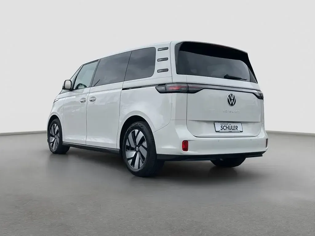 Gebraucht VW ID. Buzz Pro 150 kW (204 PS) 2023 Candyweiß Van / Kleinbus