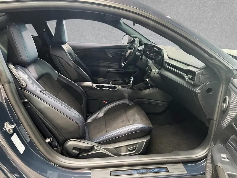 Neu Ford Mustang Dark Horse 454 PS (333 kW) 2025 Blau Coupé