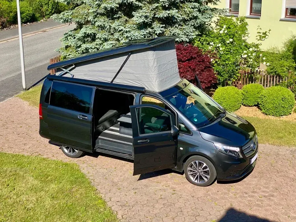 Gebraucht Mercedes V250 Marco Polo 190 PS (139 kW) 2020 Schwarz Van / Kleinbus