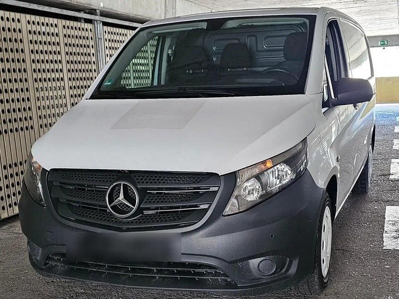 Gebraucht Mercedes Vito 114 PS (83 kW) 2017 Weiß Van