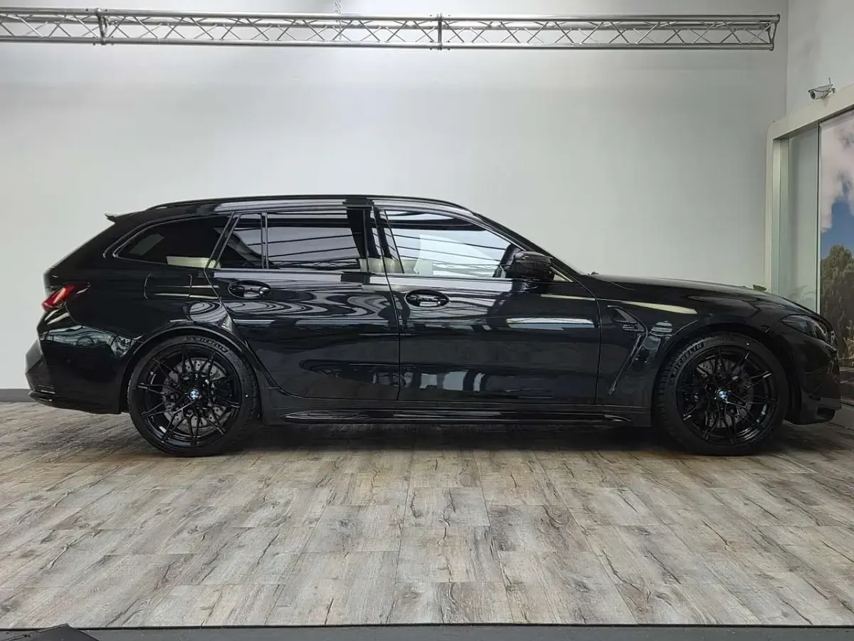 Gebraucht BMW M3 Shadowline 530 PS (389 kW) 2026 Black sapphire metallic Kombi