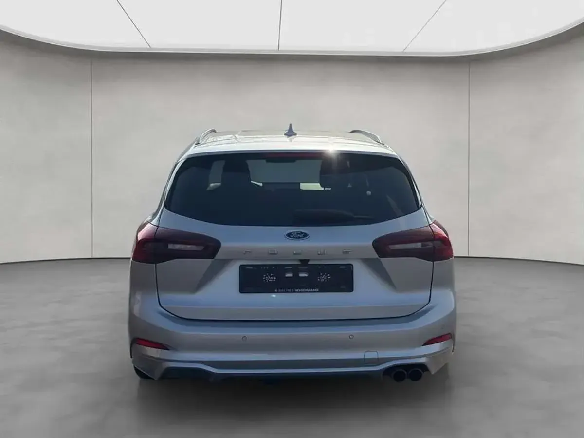 Gebraucht Ford Focus ST-Line X 155 PS (114 kW) 2025 Moondust silber metallic Kombi