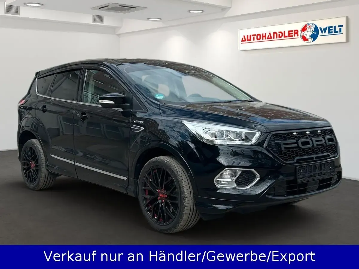 Gebraucht Ford Kuga Vignale 175 PS (128 kW) 2018 Shadow black SUV