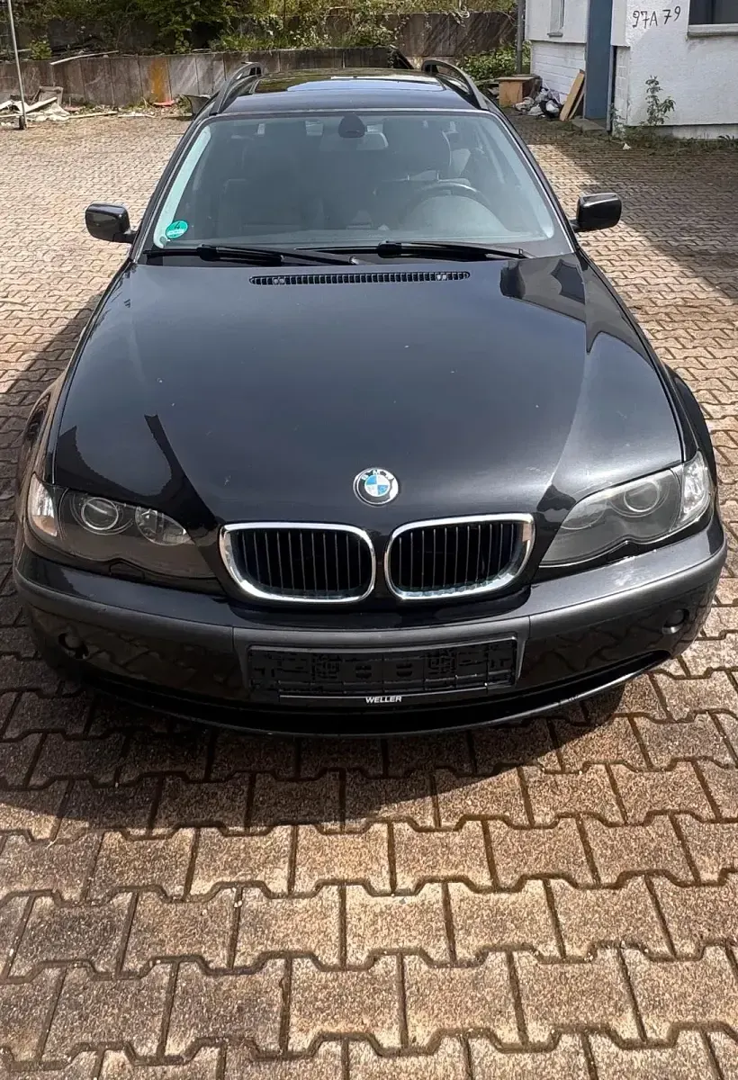 Gebraucht BMW 320 150 PS (110 kW) 2002 Schwarz Kombi