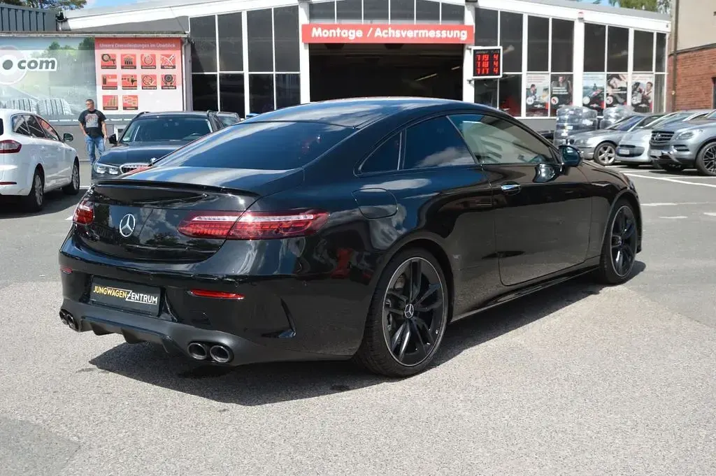 Gebraucht Mercedes E53 AMG AMG 435 PS (319 kW) 2021 Schwarz