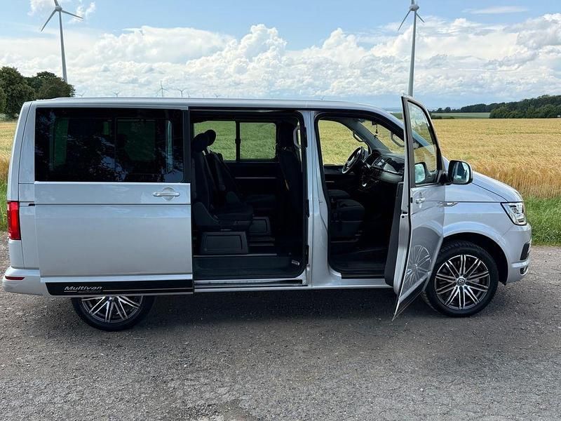 Second-hand VW Multivan 204 CP (150 kW) 2015 Gri Monovolum