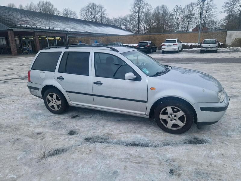 Gebraucht VW Golf IV 120 PS (88 kW) 2005 Silber Kombi