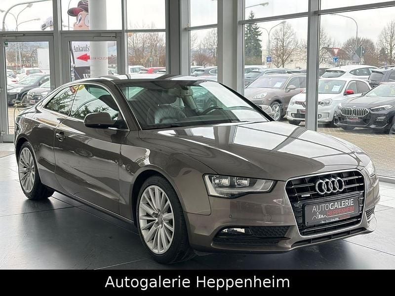 Gebraucht Audi A5 Comfort 177 PS (130 kW) 2015 Grau Coupé