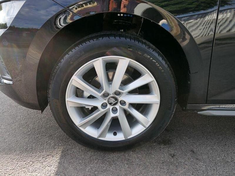 Neu Skoda Kamiq 150 PS (110 kW) 2025 Blackmagic perleffekt SUV