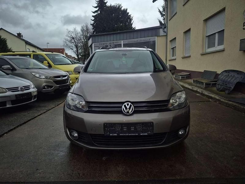 Gebraucht VW Golf VI Team 105 PS (77 kW) 2011 Kaschmirbraun metallic Kleinwagen