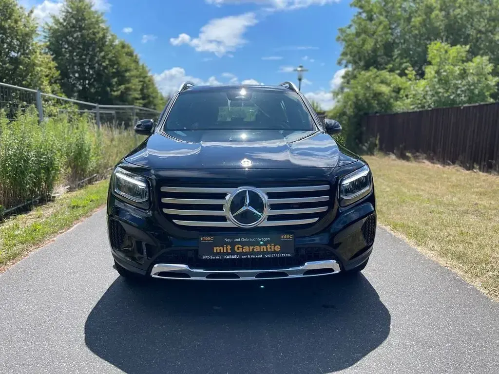 Gebraucht Mercedes GLB200 150 PS (110 kW) 2024 Nachtschwarz  unilack SUV