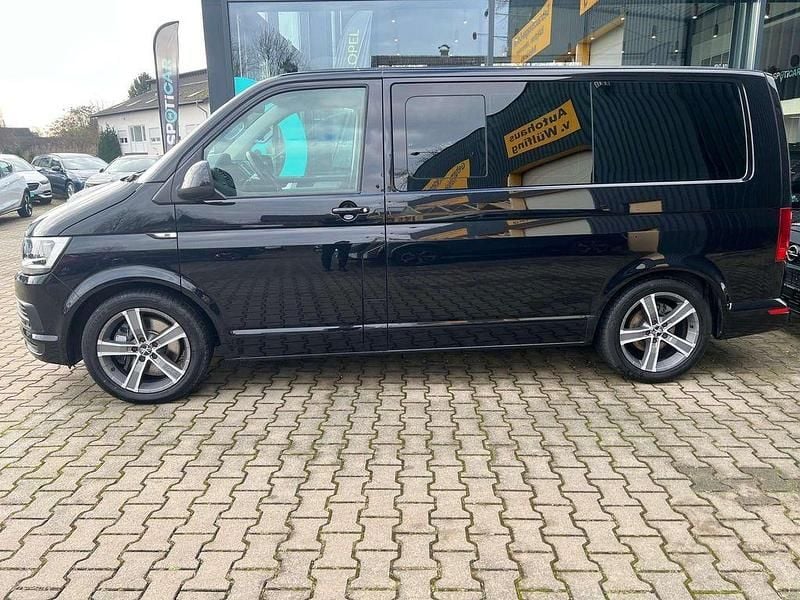 Gebraucht VW Multivan Comfortline 204 PS (150 kW) 2016 Deep black perleffekt Van