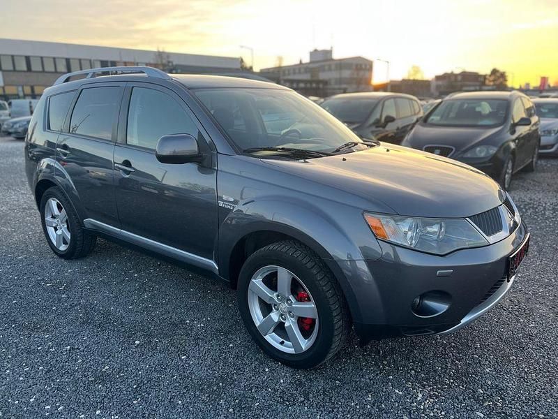 Gebraucht Mitsubishi Outlander 140 PS (102 kW) 2007 Grau SUV