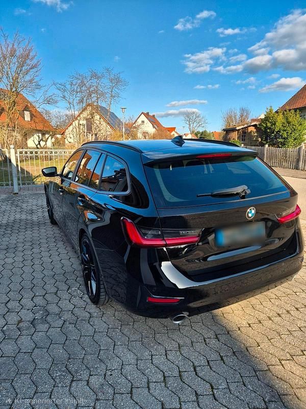 Gebraucht BMW 320e 190 PS (139 kW) 2020 Schwarz Kombi