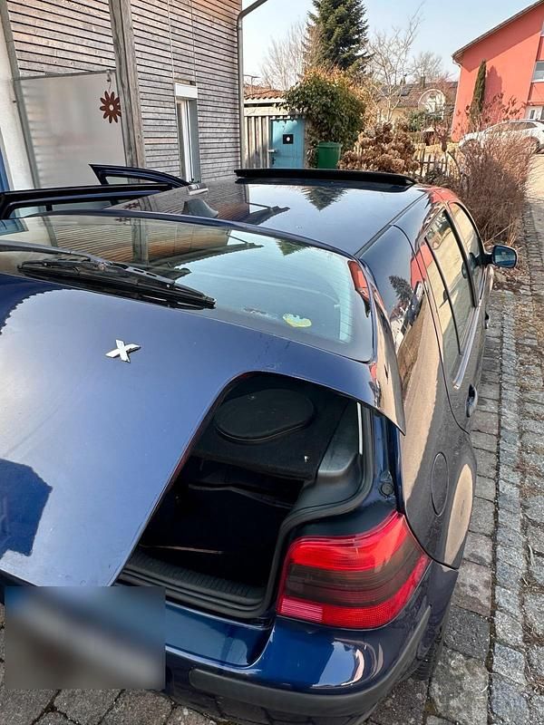 Gebraucht VW Golf IV 105 PS (77 kW) 2001 Blau Limousine