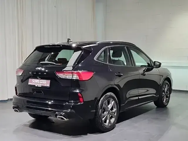 Gebraucht Ford Kuga ST-Line 150 PS (110 kW) 2024 Schwarz, agate black metallic SUV