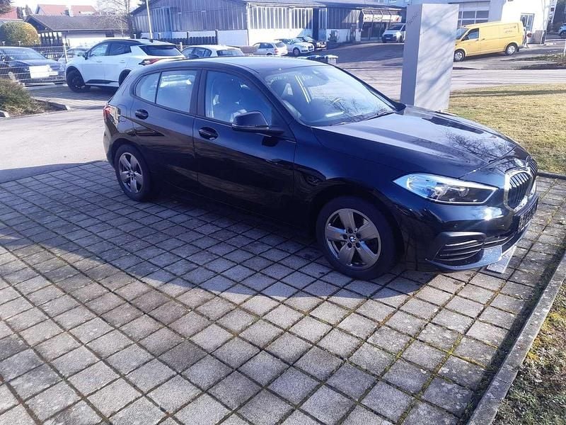 Gebraucht BMW 118 140 PS (102 kW) 2020 Schwarz Kleinwagen