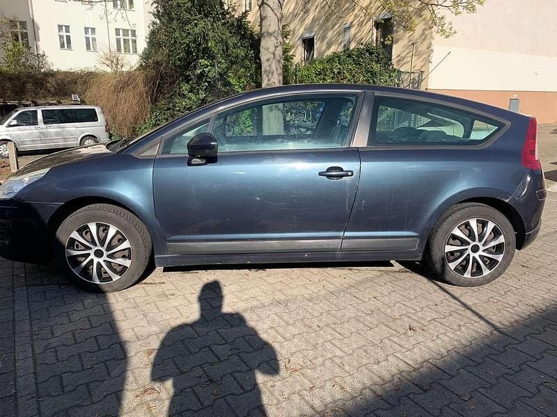 Second-hand Citroën C4 88 CP (64 kW) 2010 Albastru Coupe