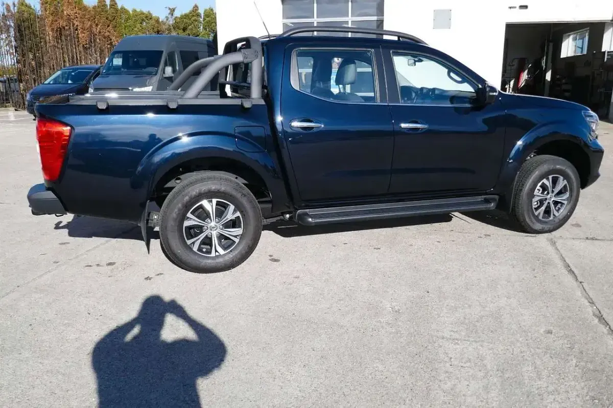 Gebraucht DFSK Rich 6 163 PS (119 kW) 2026 Schwarzmetallic Pickup