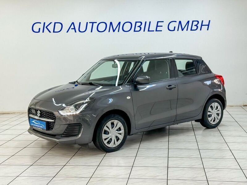 Grau Gebraucht 2022 Suzuki Swift Club Limousine | 12.290 € (Fairer Preis) - Bild 1/4