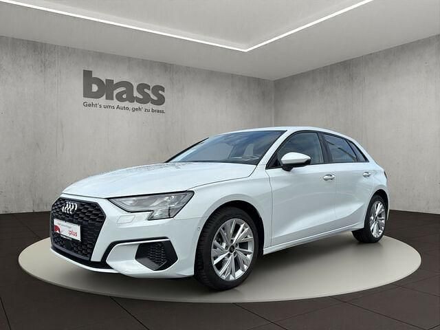 Gebraucht Audi A3 Ambiente 150 PS (110 kW) 2024 Weiß Limousine