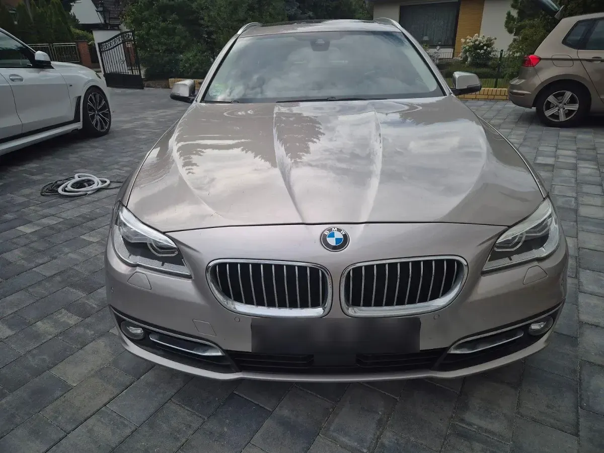 Gebraucht BMW 520 Luxury Line 184 PS (135 kW) 2014 Silber Kombi