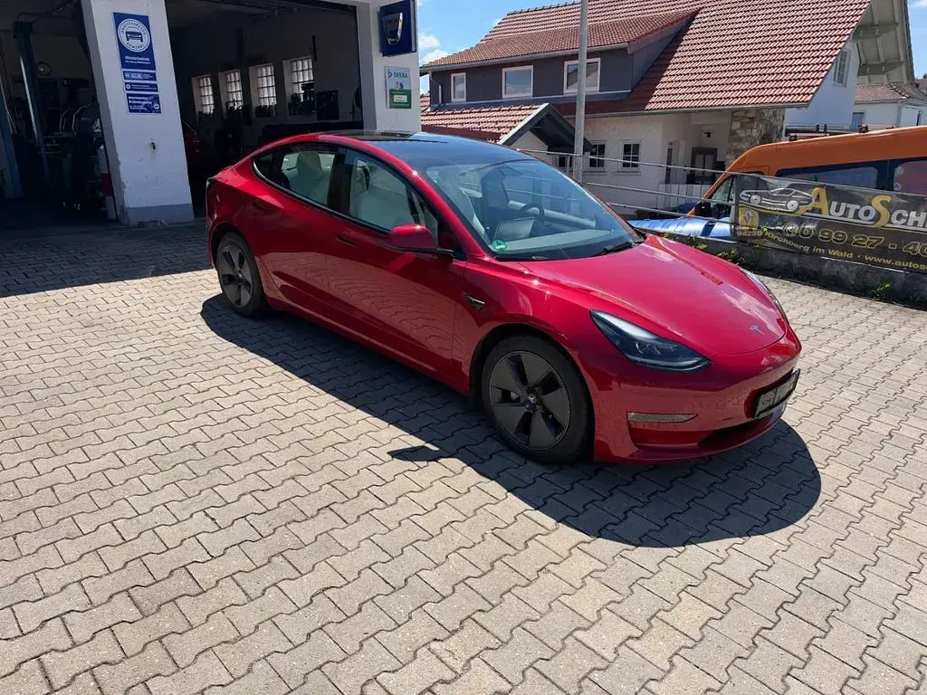 Gebraucht Tesla Model 3 366 kW (498 PS) 2021 Rot Limousine