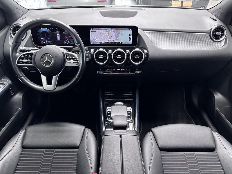 Gebraucht Mercedes B220 190 PS (139 kW) 2020 Silber (iridiumsilber) Van / Kleinbus