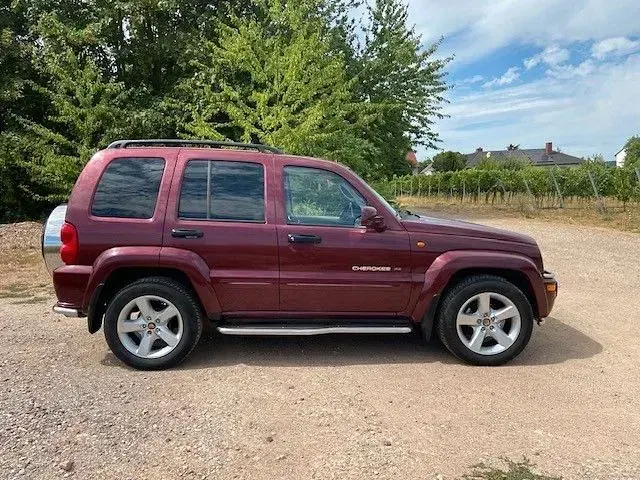 Gebraucht Jeep Cherokee Limited 204 PS (150 kW) 2002 Rot SUV