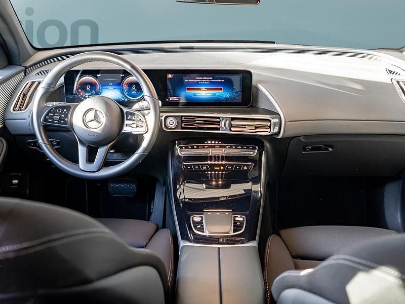 Gebraucht Mercedes EQC400 300 kW (408 PS) 2022 Schwarz SUV