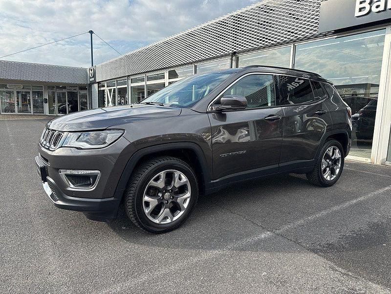 Gebraucht Jeep Compass 140 PS (102 kW) 2018 Grau SUV