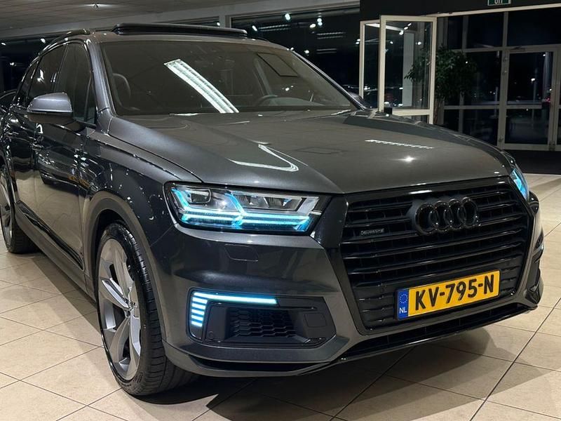 Gebraucht Audi Q7 S-Line 258 PS (189 kW) 2016 Grau SUV