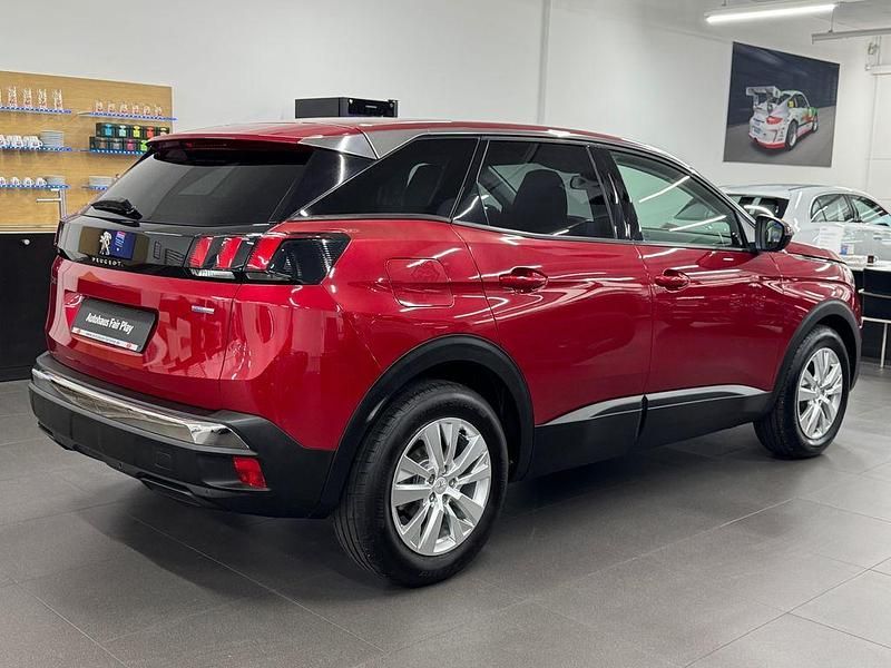 Gebraucht Peugeot 3008 Active 131 PS (96 kW) 2017 Rot SUV