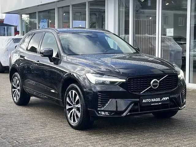 Gebraucht Volvo XC60 Plus 197 PS (144 kW) 2024 Schwarz SUV