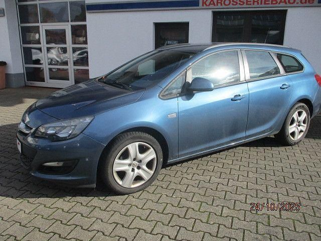 Gebraucht Opel Astra Selection 110 PS (80 kW) 2014 Blau Kombi