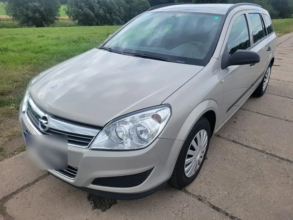 Gebraucht Opel Astra 90 PS (66 kW) 2009 Grau Kombi