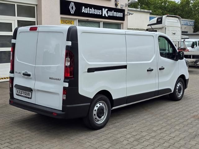 Gebraucht Renault Trafic Komfort 110 PS (80 kW) 2024 Weiss Van / Kleinbus