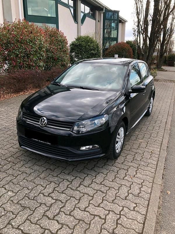 Gebraucht VW Polo 60 PS (44 kW) 2015 Schwarz Kleinwagen