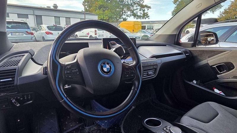 Gebraucht BMW i3 Comfort Edition 75 kW (102 PS) 2016 Weiss mit akzent bmw i blau Kleinwagen