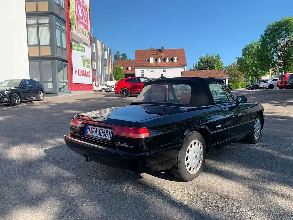 Gebraucht Alfa Romeo Spider 120 PS (88 kW) 1990 Schwarz Cabrio