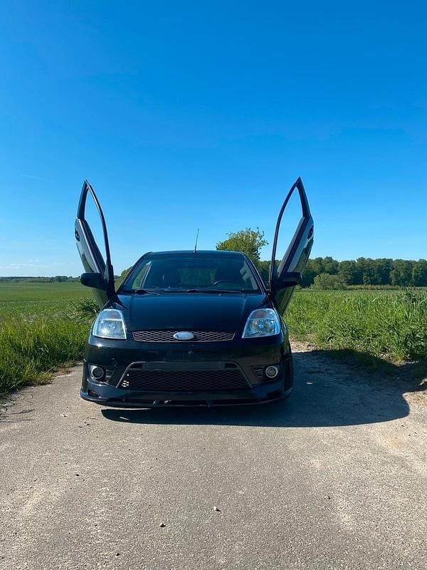 Gebraucht Ford Fiesta ST 150 PS (110 kW) 2005 Schwarz Kleinwagen