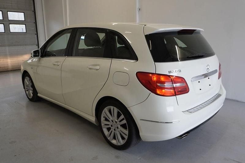 Second-hand Mercedes B200 156 CP (114 kW) 2012 Alb Monovolum