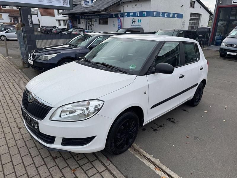 Gebraucht Skoda Fabia Cool Edition 60 PS (44 kW) 2012 Weiß Kleinwagen